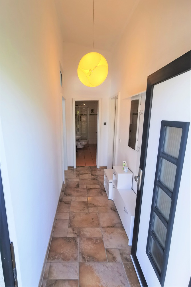 Ferienwohnung in B&ouml;rgerende - Appartement 3 - Sunshine - Eingang und Flur
