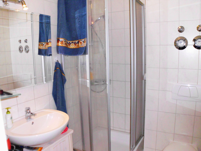 Ferienwohnung in Niendorf/Ostsee - Residenz Niendorf mit Meerblick - Badezimmer