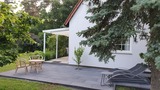 Ferienhaus in Te&szlig;mannsdorf - Ferienhaus Salzwiese - Sonnenterrasse vor dem Giebel