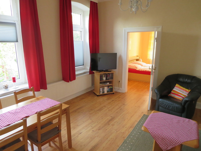 Ferienwohnung in Kesdorf - Hinrichsen - Wohn-E&szlig;zimmer