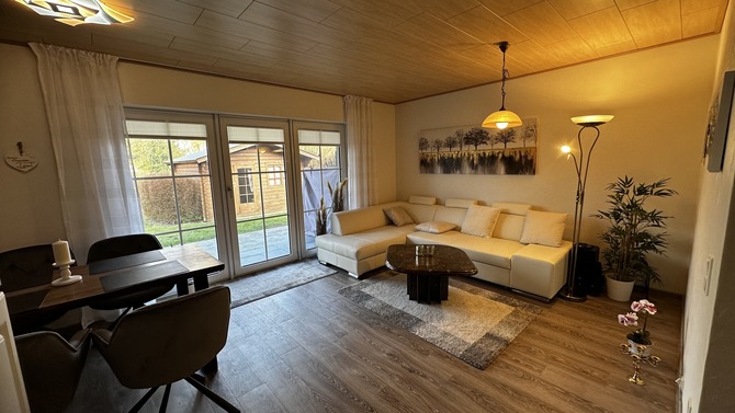 Ferienwohnung in Sch&ouml;nhagen - Prigge - ger&auml;umiges Wohnzimmer