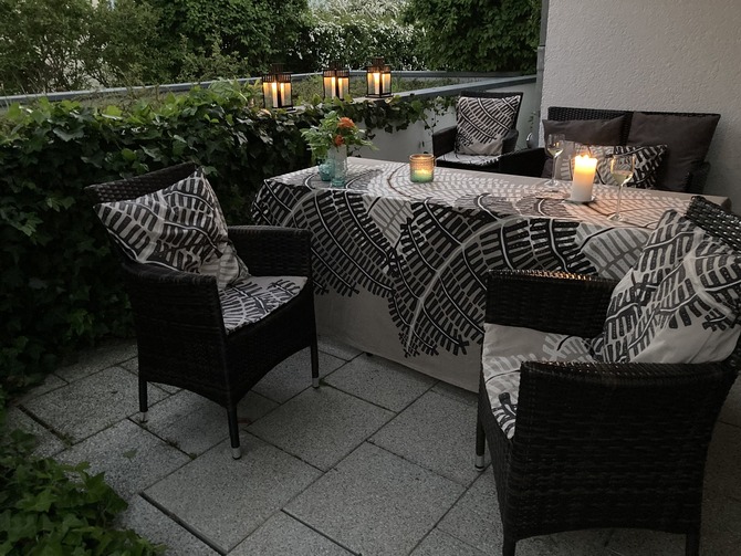 Ferienwohnung in K&uuml;hlungsborn - Strandstrasse-OstSeegarten - Abendstimmung auf Terrasse Nr 2- &uuml;berdacht