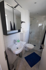 Ferienwohnung in Niendorf/Ostsee - Haus Edda FeWo Schwalbennest - Duschbad