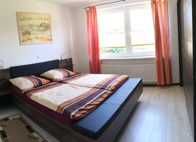 Ferienhaus in Bergen auf R&uuml;gen - Robert - gro&szlig;es Schlafzimmer
