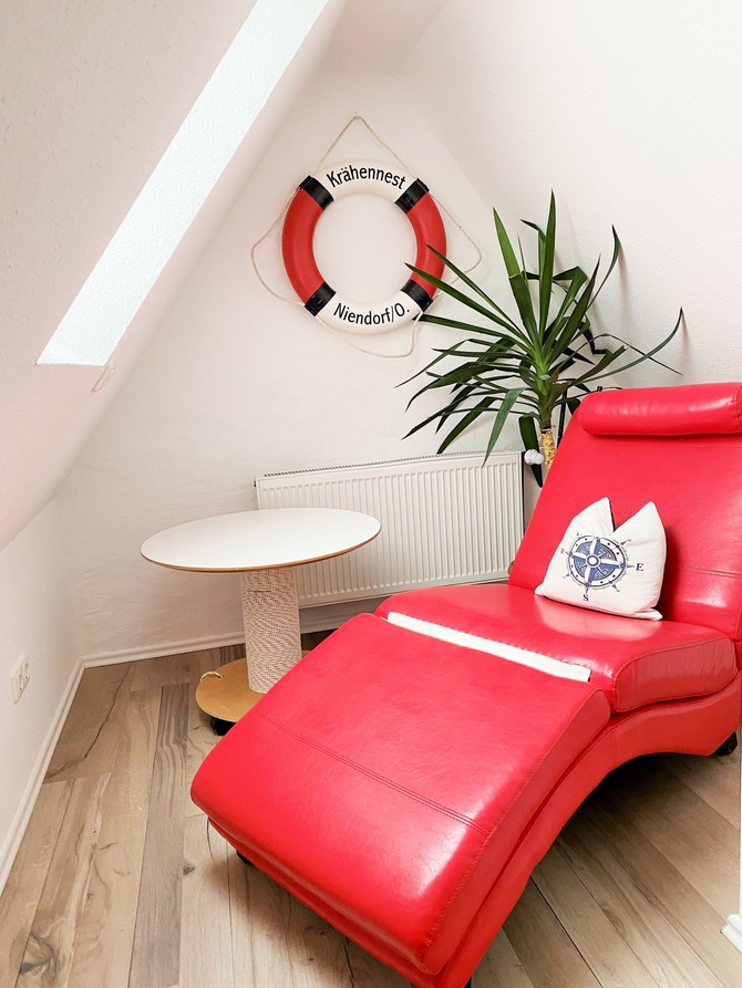 Ferienwohnung in Niendorf/Ostsee - Haus Edda FeWo Kr&auml;hennest - Ruhebereich in der Maisonette