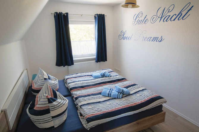 Ferienwohnung in Niendorf/Ostsee - Haus Edda FeWo Kr&auml;hennest - Schlafzimmer 1