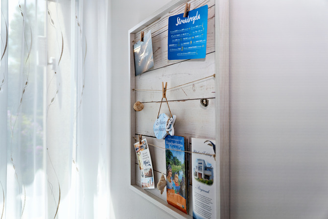 Ferienwohnung in B&ouml;rgerende - Appartement 2 - D&uuml;nenblick - K&uuml;che mit Info-Bord