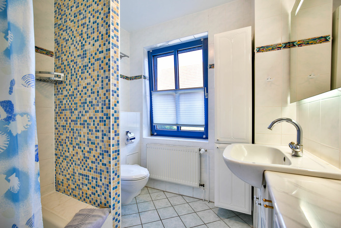 Ferienwohnung in Ostseeheilbad Zingst - Whg B, Ihr Urlaubszuhause - Duschbad