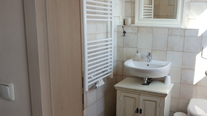 Ferienwohnung in Sassnitz - JASMUND 2 B&auml;der / Balkon - Bild 11