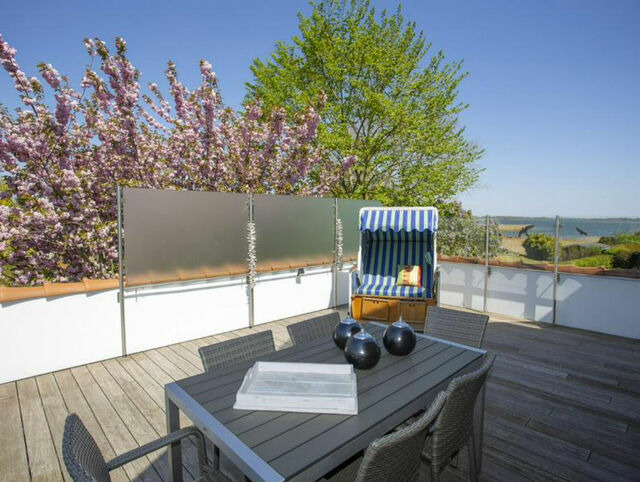 Ferienwohnung in Garz - Fewo OG - R&uuml;genbrise mit Seeblick mit 3 B&auml;dern - Bild 3