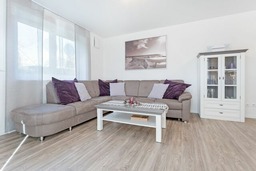 Brenkenhagener Weg 8-10 Wohnung 1